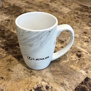 Lexus White Marble Mug